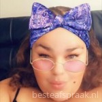 Molly_Kiss